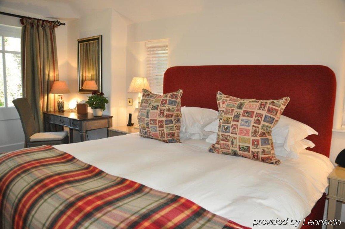 Old Swan Hotel Witney Bagian luar foto