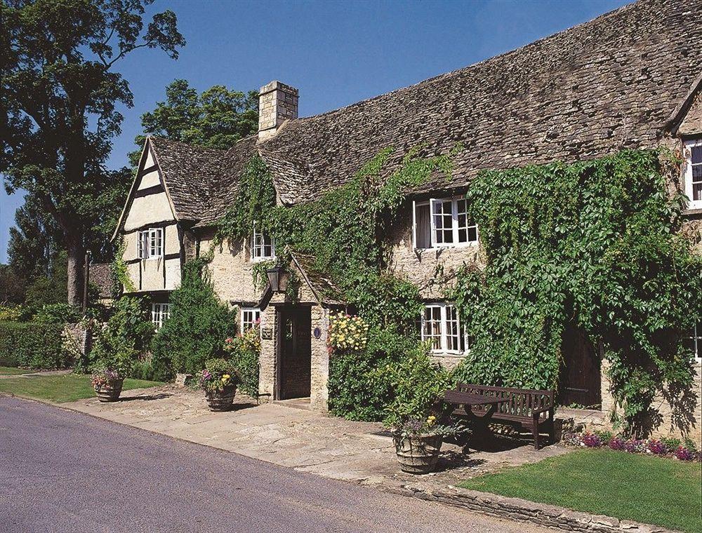 Old Swan Hotel Witney Bagian luar foto