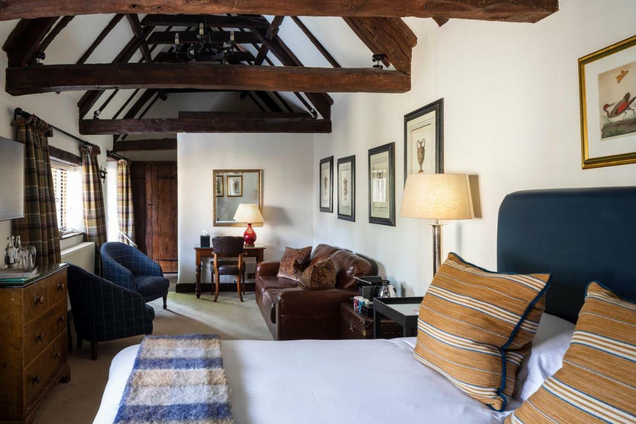 Old Swan Hotel Witney Bagian luar foto