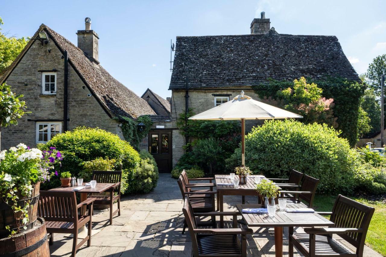Old Swan Hotel Witney Bagian luar foto