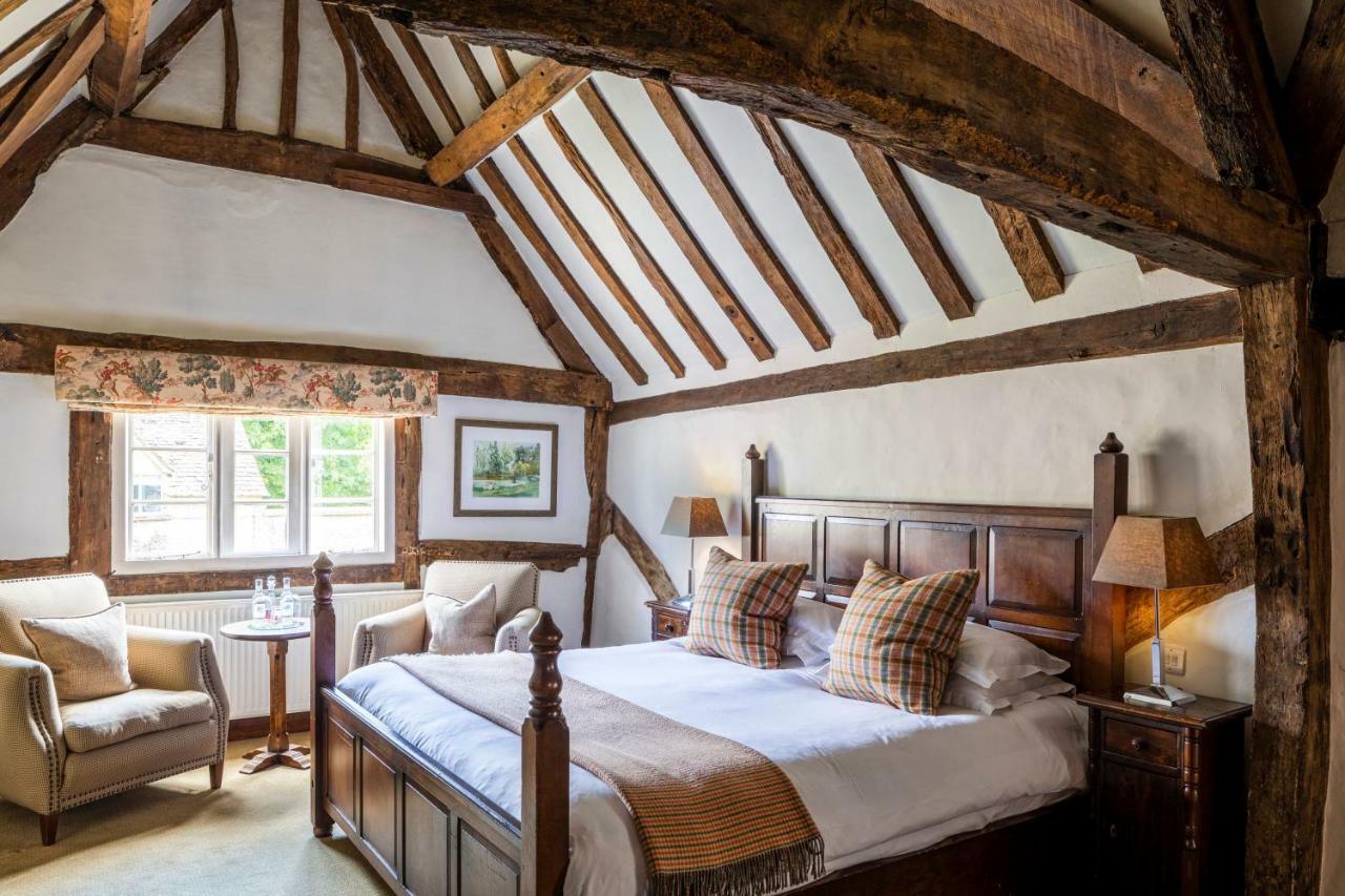 Old Swan Hotel Witney Bagian luar foto
